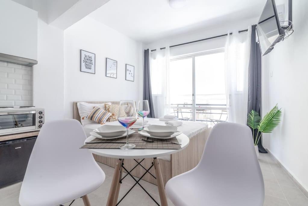 New Studio In The Heart Of City Center Kandiye Dış mekan fotoğraf