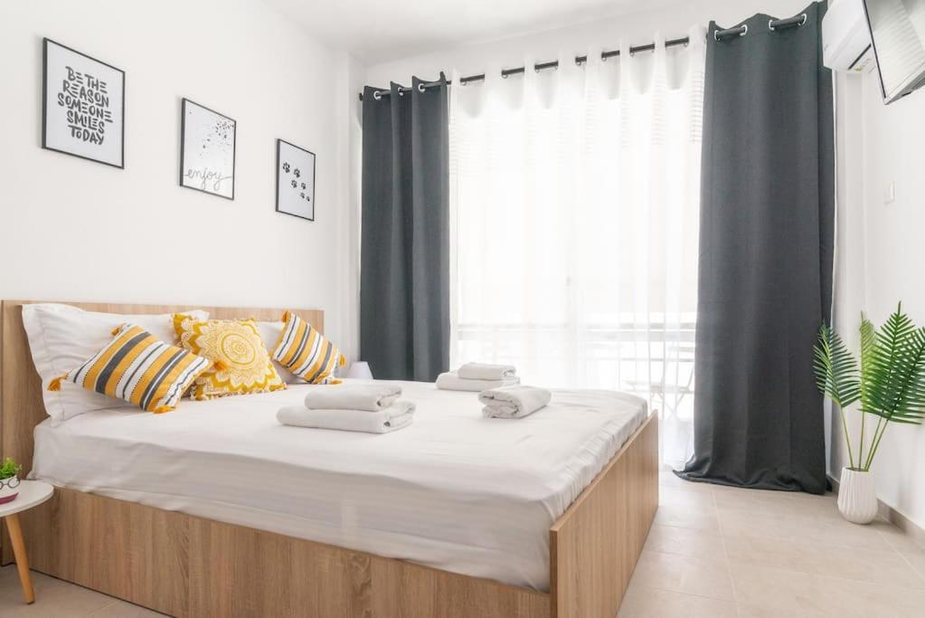 New Studio In The Heart Of City Center Kandiye Dış mekan fotoğraf